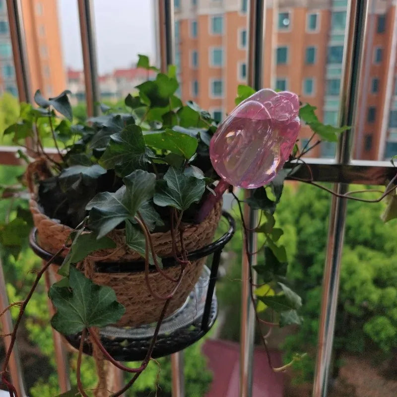 Stylish Plant Watering Solution Tulip Plant Watering Globes Self Watering Bulbs for Indoor Outdoor Plants Automatic Spikes